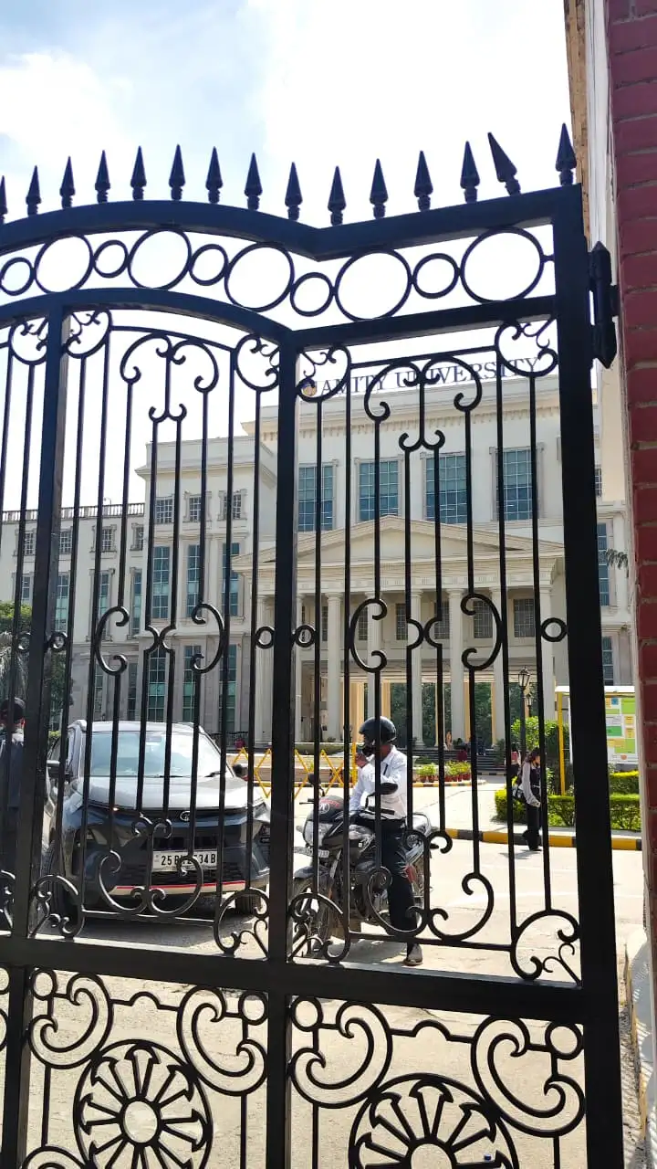 Amity University Lucknow Academic Building photo 8